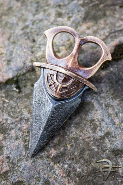 Fiskars Dagger - Bone
